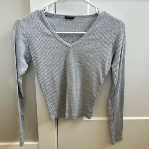 Brandy Melville Gray Cropped Long Sleeve